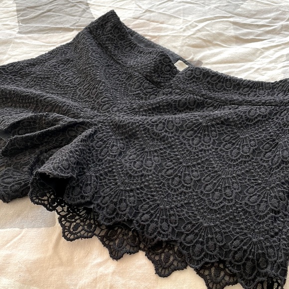 Black, lace shorts from anthropology. - Picture 1 of 3